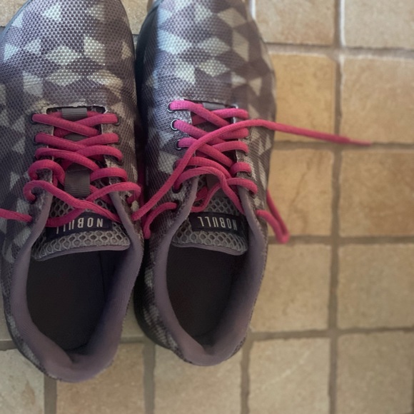 Used - NOBULL limited print 😍 - Picture 3 of 5